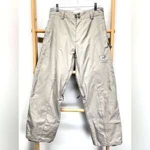 VISION STREETWEAR Women’s beige snowboarding pants size M.